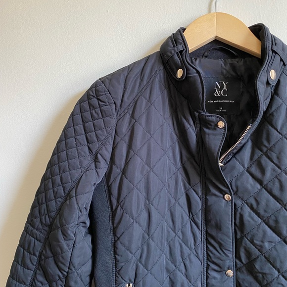NY&Co Black Quilted Zip up Jacket XS - Picture 6 of 10